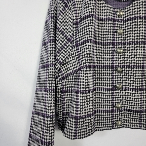 Women's size 3 Studio Double Knit Cropped Collarless Jacket - Picture 9 of 9